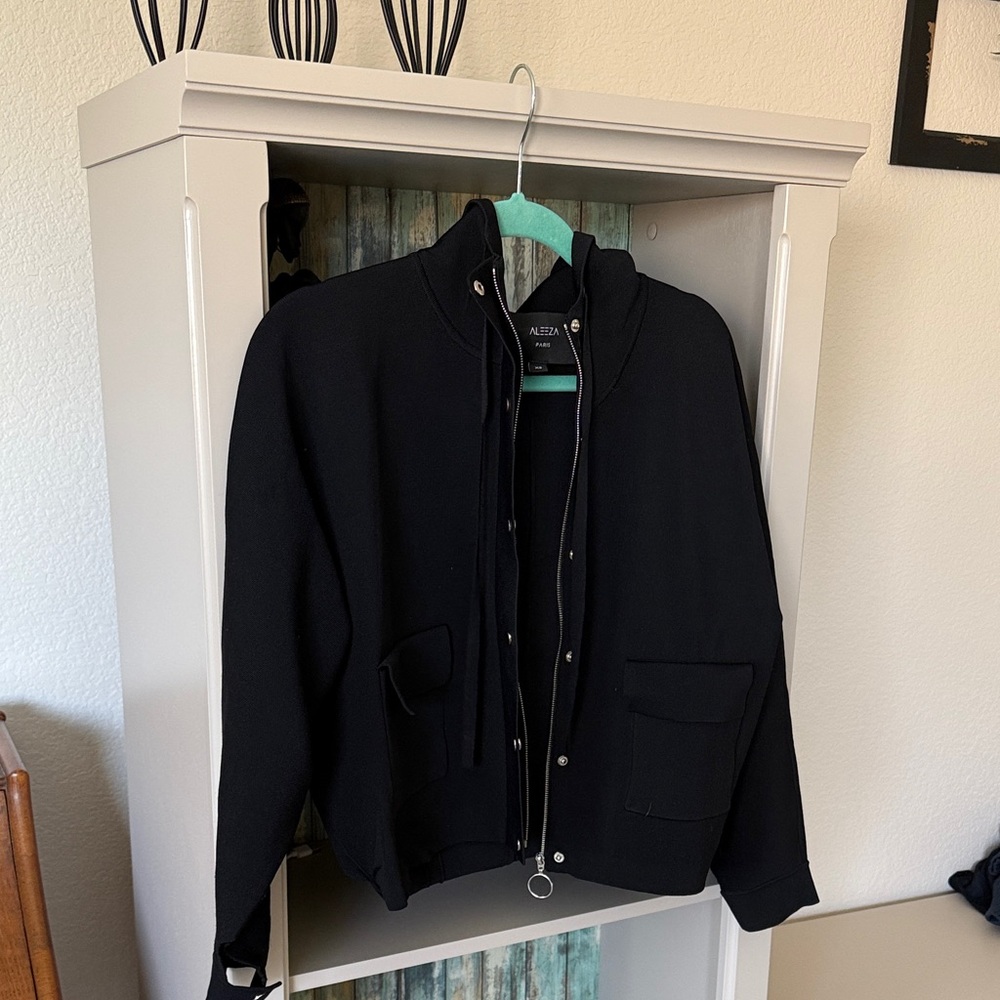 Aleeza Paris Rosee jacket